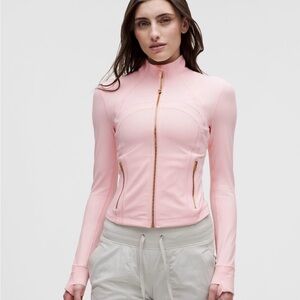Lululemon define cropped jacket nulu in blush quartz/gold